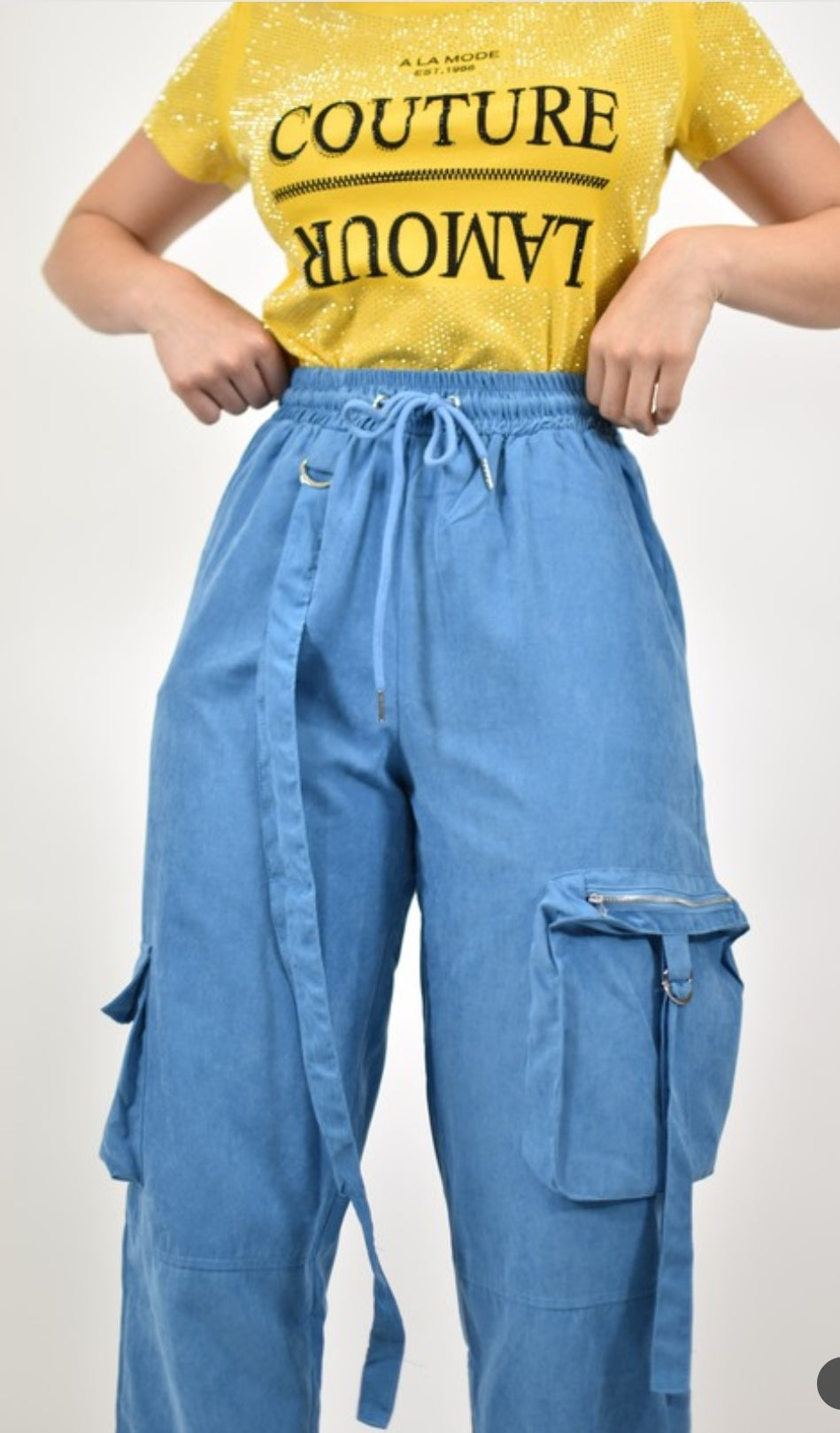 HIGH-RISE ELASTIC WAIST BAGGY CARGO PANTS