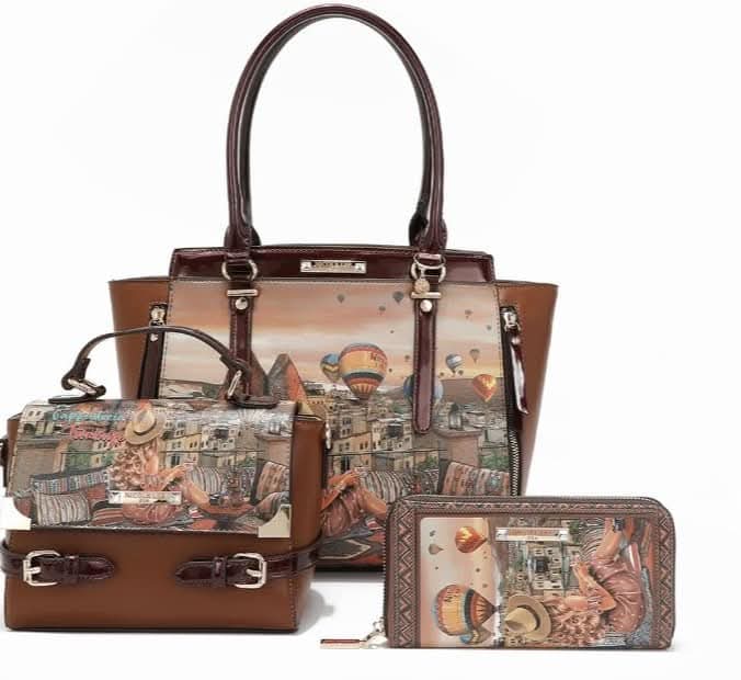 Heaven on Earth fashion with our 3-in-1 handbag set