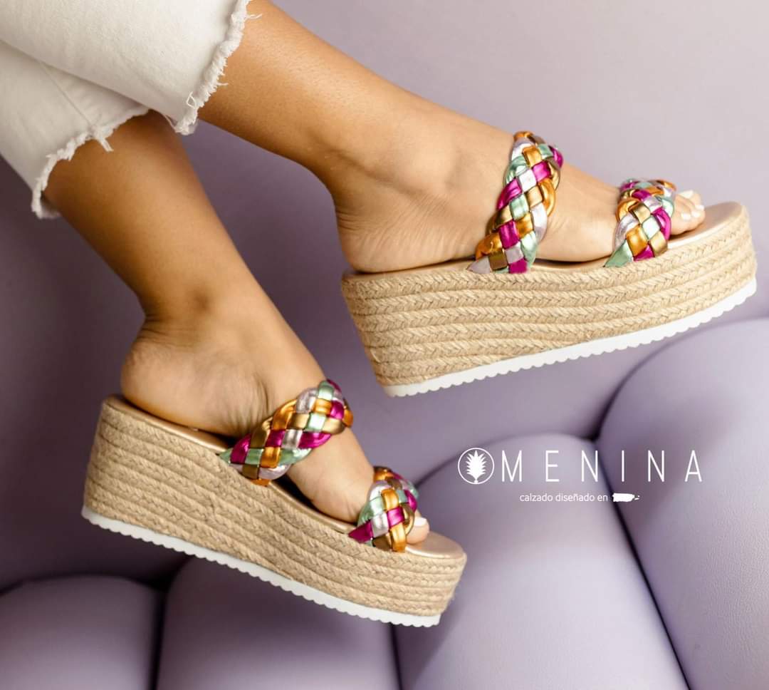 Isa Menina Wedge